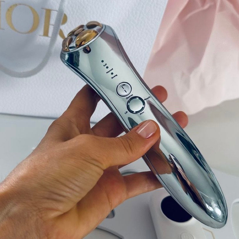 LIFTÈA PRO 4IN1 SCULPTOR handheld device displayed on a neutral background, designed for face and body contouring, lifting, and skin rejuvenation